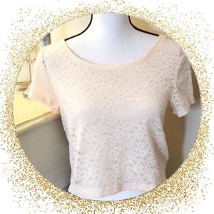 🔴3/$10🔴Express Blush Eyelet Crop Top